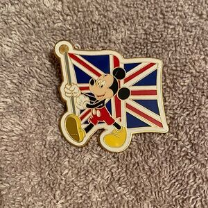 Mickey Mouse Union Jack Pin